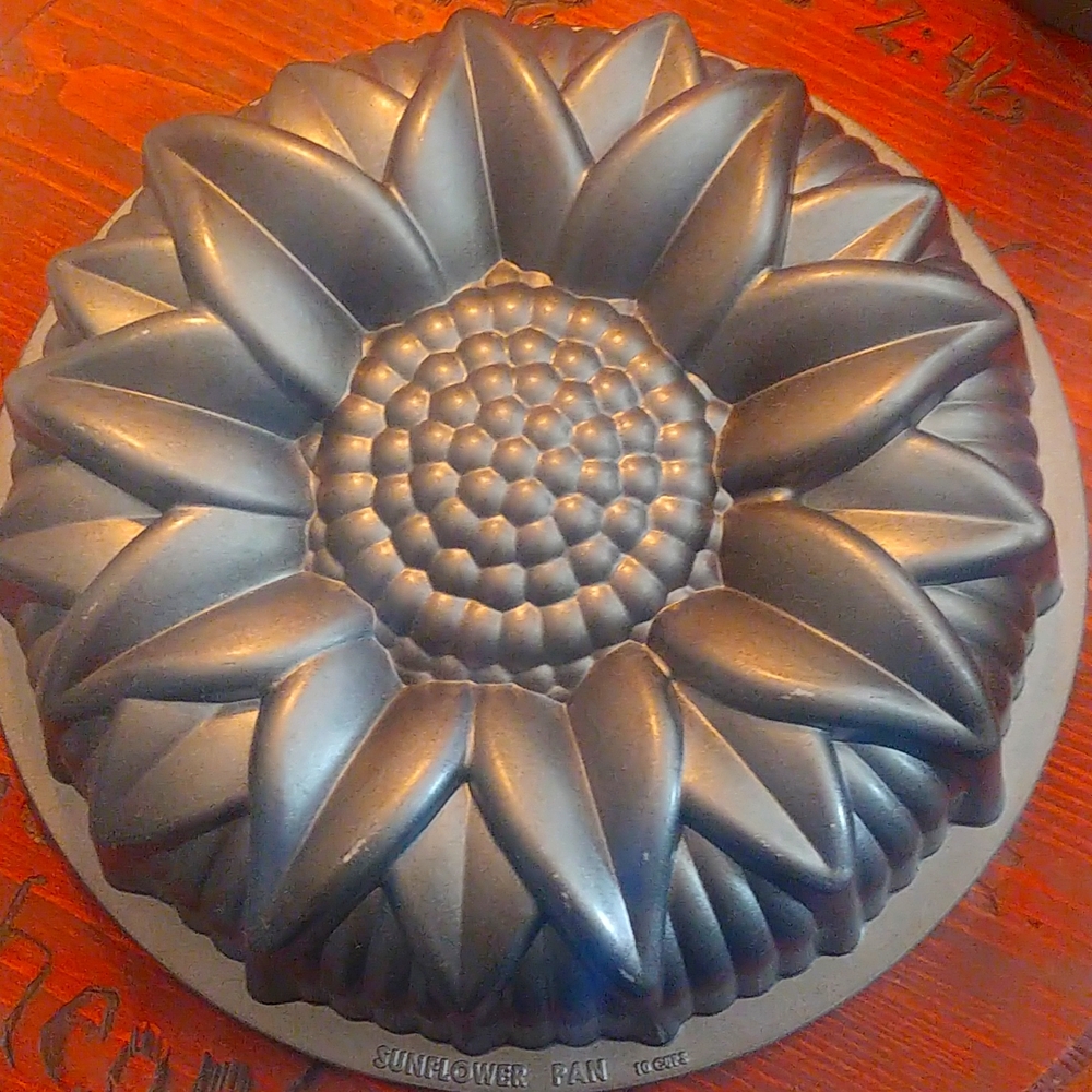 Nordic Ware Cake Pan